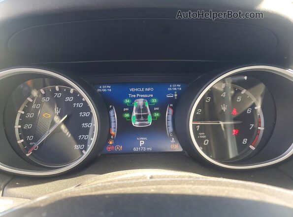 ZN661YUL2KX338664 2019 MASERATI LEVANTE Black Вид щитка приладів