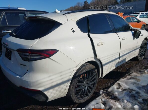 ZN661YUM1NX393457 2022 MASERATI LEVANTE White 