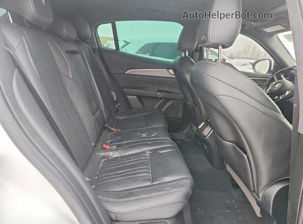 ZN682AVA3P7429072 2023 MASERATI GRECALE White Widok wnętrza z tyłu