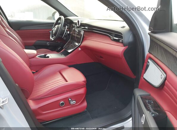 ZN682AVMXP7428883 2023 MASERATI GRECALE Silver წინა სალონის ხედი