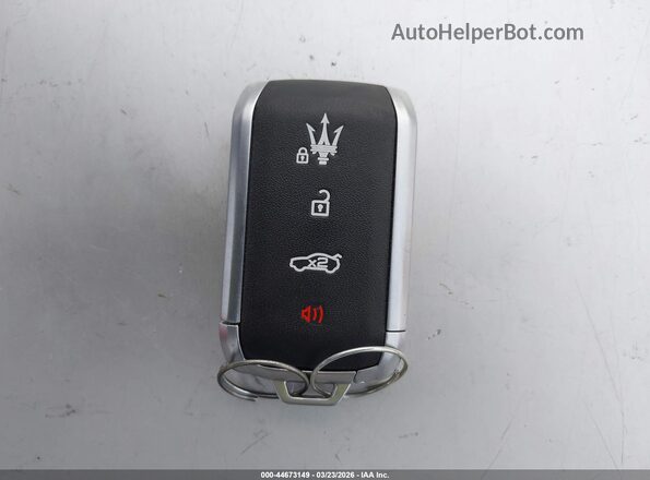 ZN682AVMXP7428883 2023 MASERATI GRECALE Silver წინა პანელის ხედი