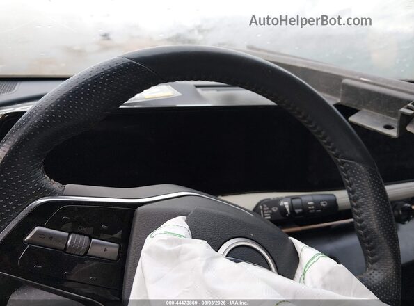 jn1df0bbxrm736872 2024 NISSAN OTHER Blue უკანა სავარძლების ხედი