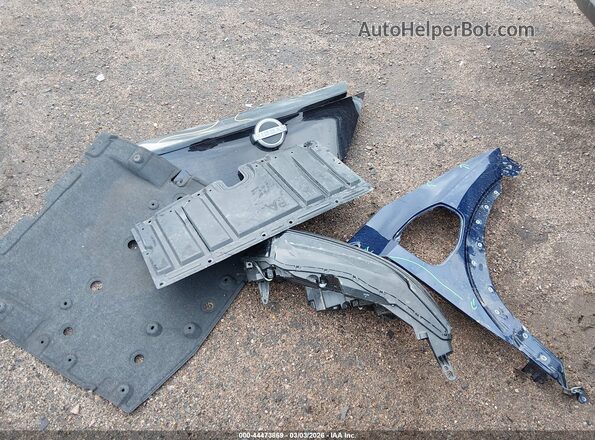 jn1df0bbxrm736872 2024 NISSAN OTHER Blue წინა პანელის ხედი