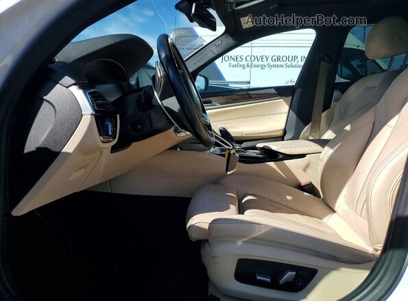 WBAJR3C00LWW59007 2020 BMW 5 SERIES White Հետևի նստատեղերի տեսք
