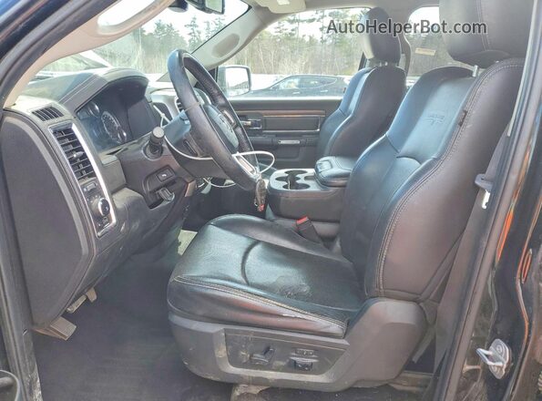 1C6RR7JT9HS652315 2017 RAM 1500 Черный Вид панели приборов