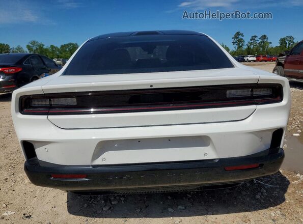 2C3CDBCK9SR564396 2025 DODGE CHARGER Белый Вид салона спереди