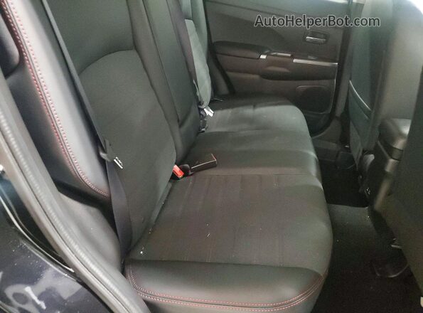 JA4ARUAU0RU023765 2024 MITSUBISHI OUTLANDER Black 