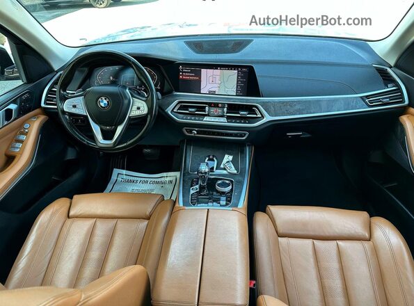 5UXCW2C59KL080798 2019 BMW X7 White Widok tylnych siedzeń