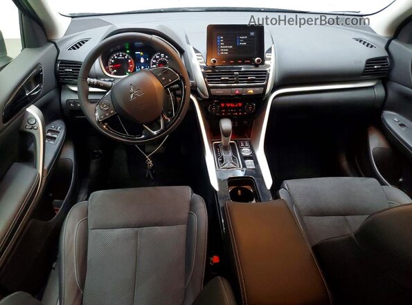 JA4ATWAA8TZ005446 2026 MITSUBISHI ECLIPSE Silver Vista del cuadro de instrumentos