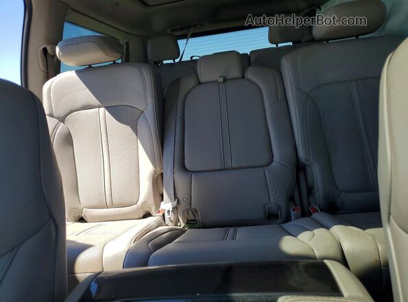 1C4SJUAP5RS104817 2024 JEEP WAGONEER Silver Vista interior trasera