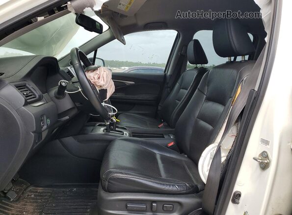 5FPYK3F62HB015517 2017 HONDA RIDGELINE White Widok deski rozdzielczej