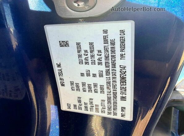5YJ3E1EB0NF242147 2022 TESLA MODEL Blue უკანა სალონის ხედი
