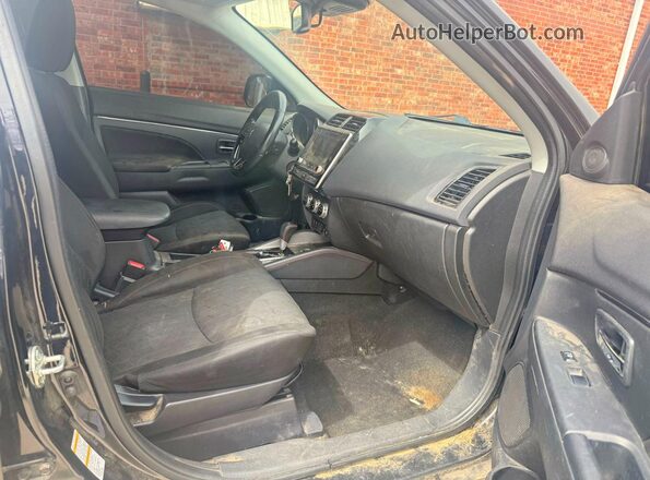 JA4ARUAU7MU007460 2021 MITSUBISHI OUTLANDER Black Widok z tyłu
