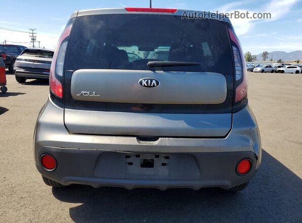 KNDJN2A26J7562818 2018 KIA SOUL Gray 