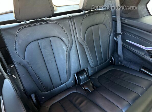 5UXCW2C02M9G21973 2021 BMW X7 Белый 