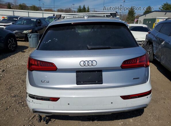 WA1BNAFY6K2096151 2019 AUDI Q5 Gray Вид салону спереду