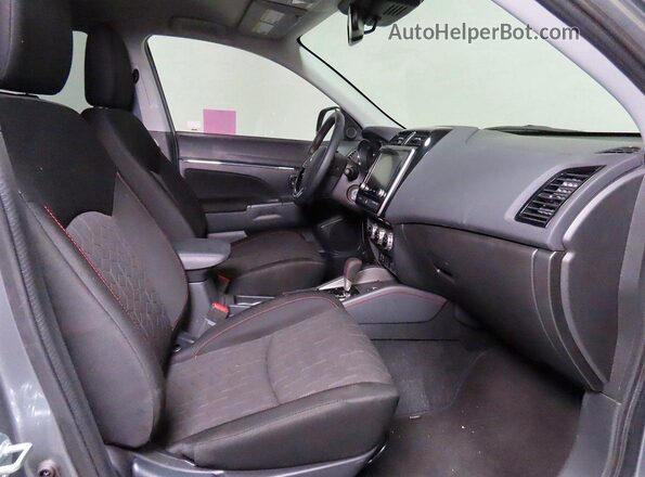 JA4ARUAU5SU003081 2025 MITSUBISHI OUTLANDER Silver 