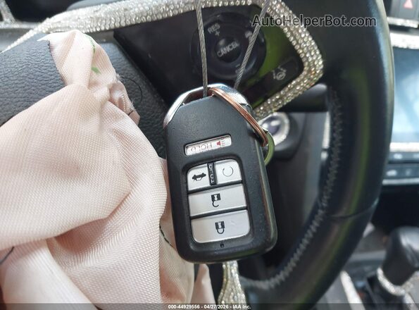 19XFC1F33LE017251 2020 HONDA CIVIC Red Widok deski rozdzielczej