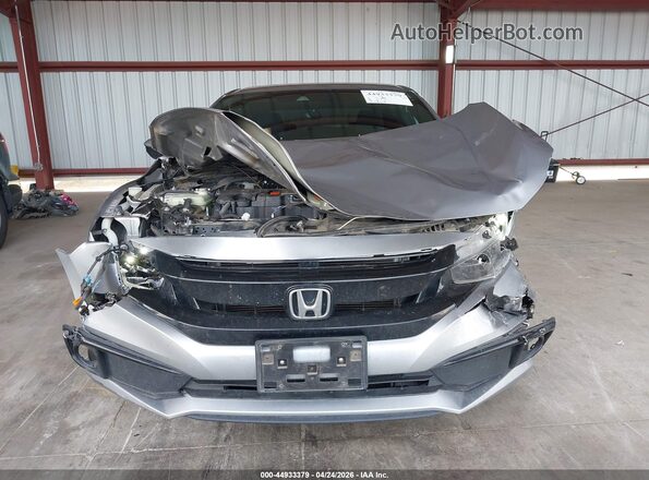 19XFC2F89KE212822 2019 HONDA CIVIC Silver Rear interior view