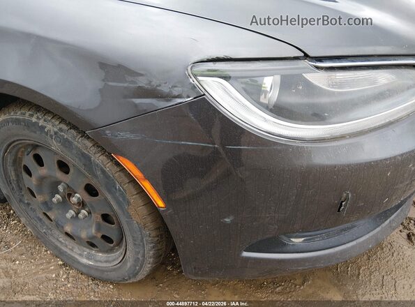 1C3CCCFB7GN153734 2016 CHRYSLER 200 Gray 360 interior view