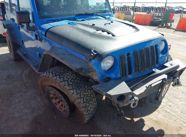 1C4BJWDG1GL251179 2016 JEEP WRANGLER UNLIMITED Blue Front view