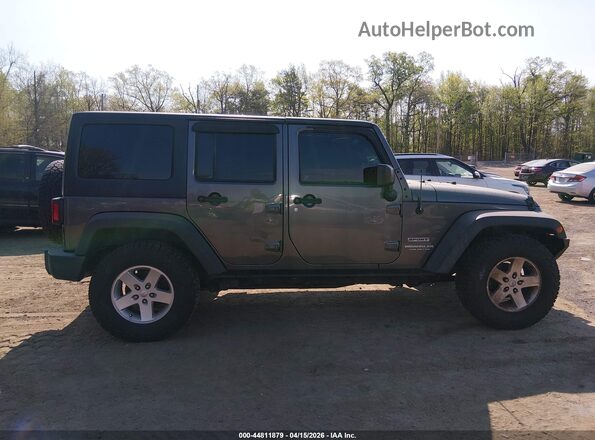 1C4BJWDGXGL206841 2016 JEEP WRANGLER UNLIMITED Gray უკანა სალონის ხედი