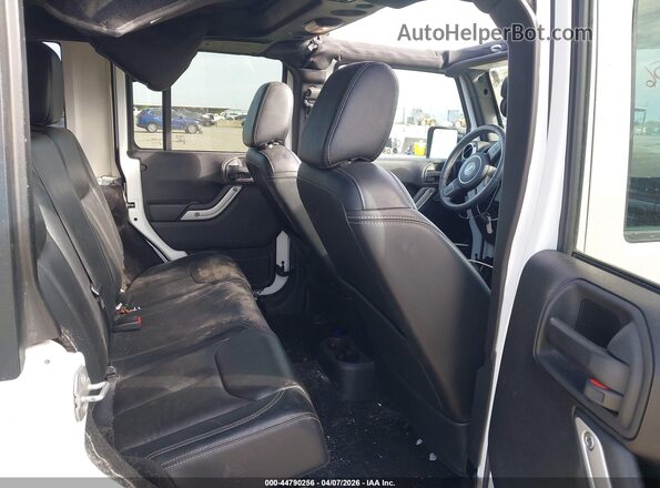 1C4BJWFG2GL137950 2016 JEEP WRANGLER UNLIMITED White Widok naklejki z numerem VIN