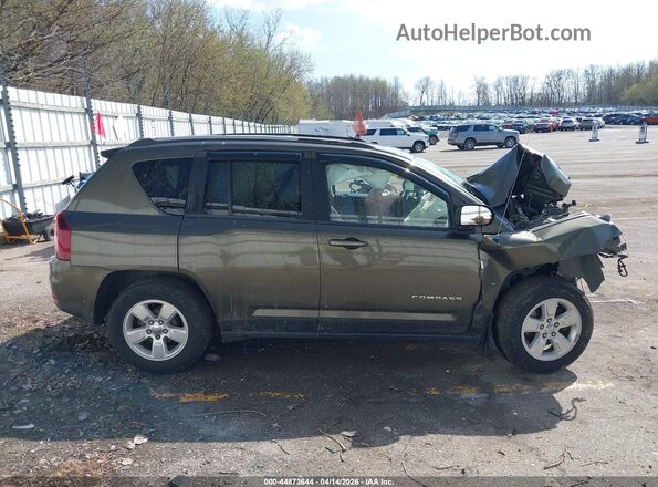 1C4NJCBB3GD543316 2016 JEEP COMPASS Зеленый Вид задней части салона