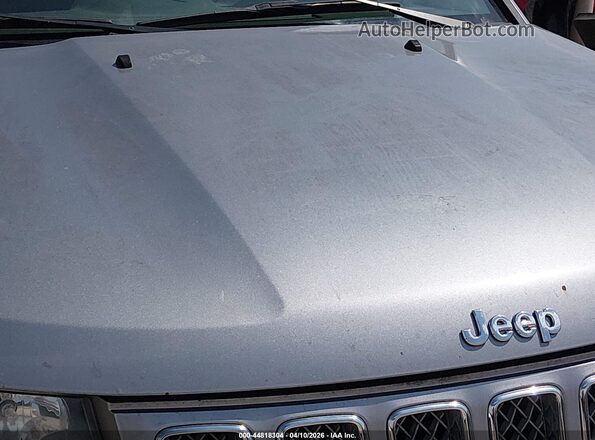 1C4NJDEB3GD586958 2016 JEEP COMPASS Silver 