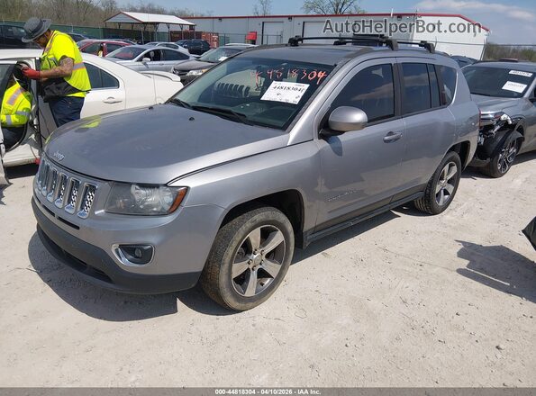 1C4NJDEB3GD586958 2016 JEEP COMPASS Silver Առջևի ձախ երեք քառորդ տեսարան