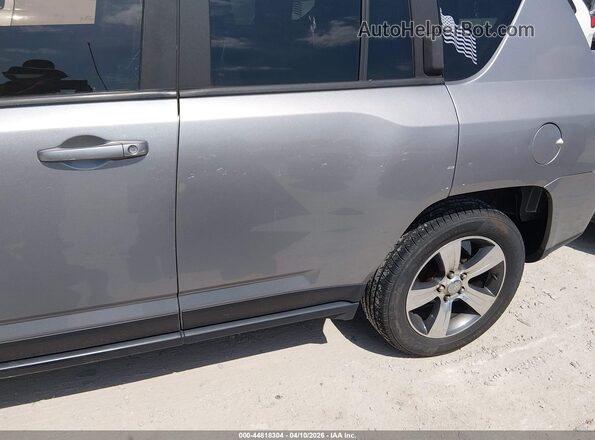 1C4NJDEB3GD586958 2016 JEEP COMPASS Silver Սալոնի հետևի տեսք