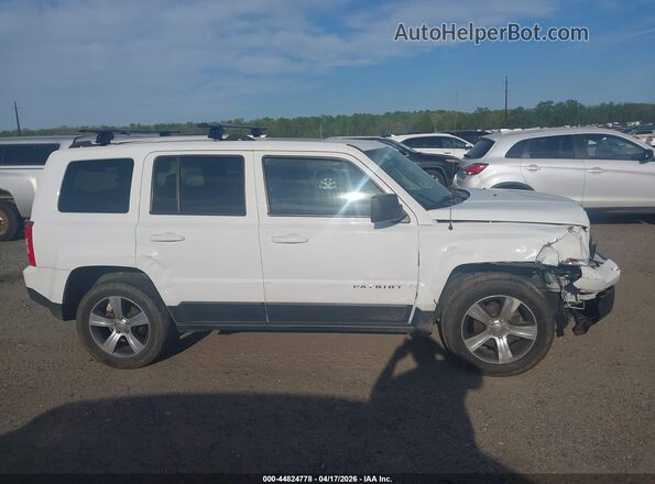 1C4NJRFB8GD731018 2016 JEEP PATRIOT White Vista interior trasera