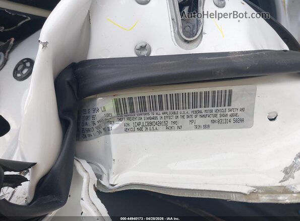 1C4PJLCB9KD420152 2019 JEEP CHEROKEE White Вид підкапотного простору