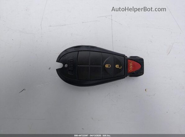 1C4PJLCX7KD353854 2019 JEEP CHEROKEE Серебряный Вид панели приборов