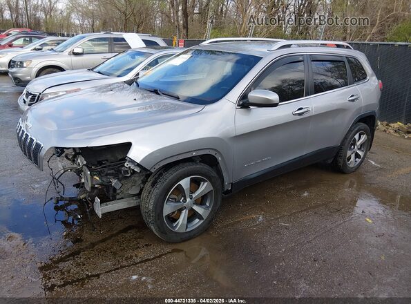 1C4PJLDBXLD605813 2020 JEEP CHEROKEE Silver Vista tres cuartos delantera izquierda