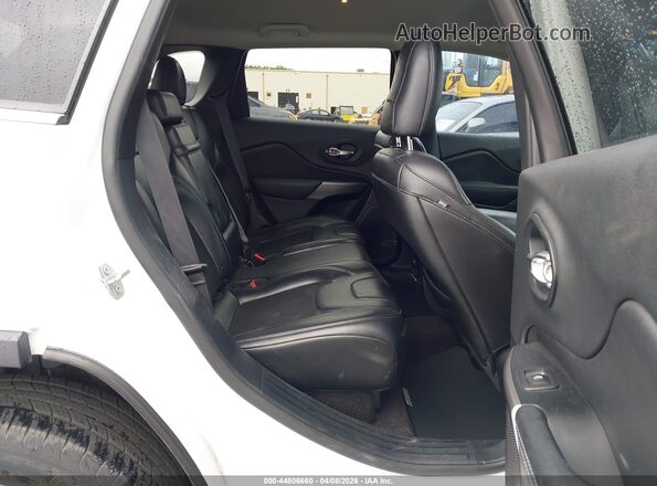 1C4PJLLB2KD232783 2019 JEEP CHEROKEE White VIN sticker view