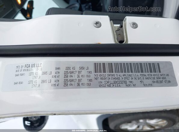 1C4PJLLB2KD232783 2019 JEEP CHEROKEE White Engine compartment view