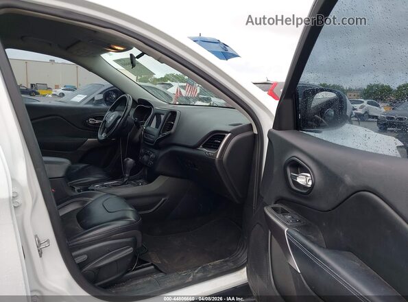 1C4PJLLB2KD232783 2019 JEEP CHEROKEE White Front interior view