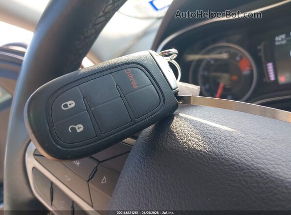 1C4PJLLB3KD232842 2019 JEEP CHEROKEE White Առջևի վահանակի տեսք