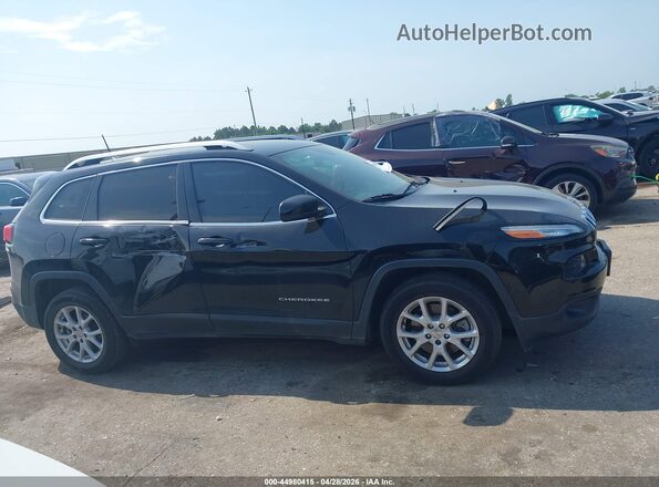 1C4PJLLB5JD518500 2018 JEEP CHEROKEE Black Вид задньої частини салону