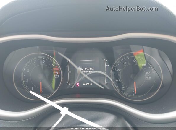 1C4PJLLBXJD510540 2018 JEEP CHEROKEE White Vista de los asientos traseros
