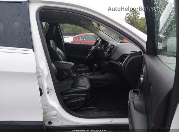 1C4PJLLN1KD119739 2019 JEEP CHEROKEE Белый Вид салона спереди