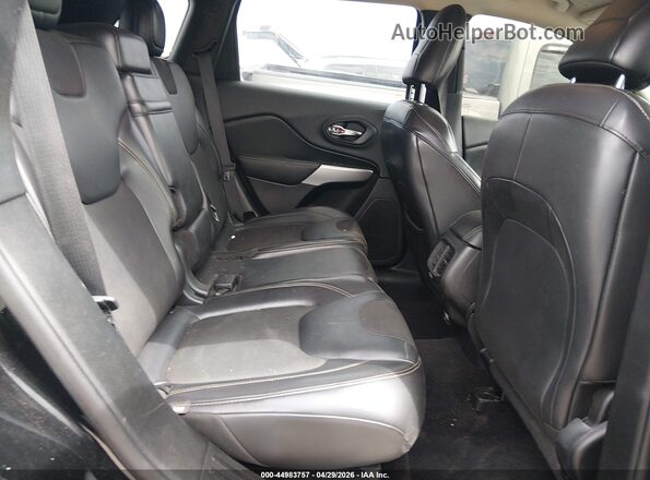 1C4PJLLX5JD524843 2018 JEEP CHEROKEE Black Widok naklejki z numerem VIN