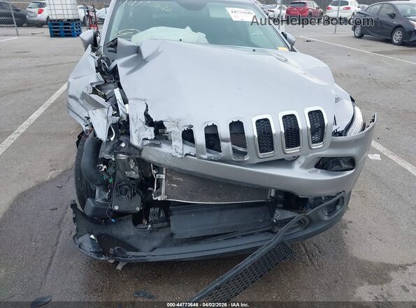 1C4PJLLX6JD557026 2018 JEEP CHEROKEE Gray Դիմացի տեսք