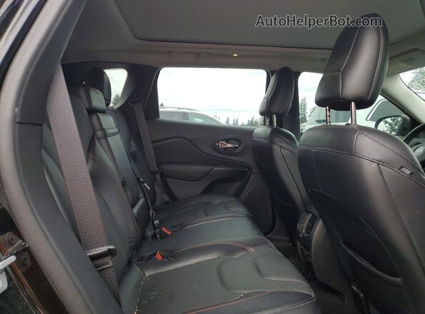1C4PJMBX4KD367864 2019 JEEP CHEROKEE Black უკანა სალონის ხედი