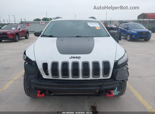 1C4PJMBX5JD502851 2018 JEEP CHEROKEE Белый Вид задней части салона