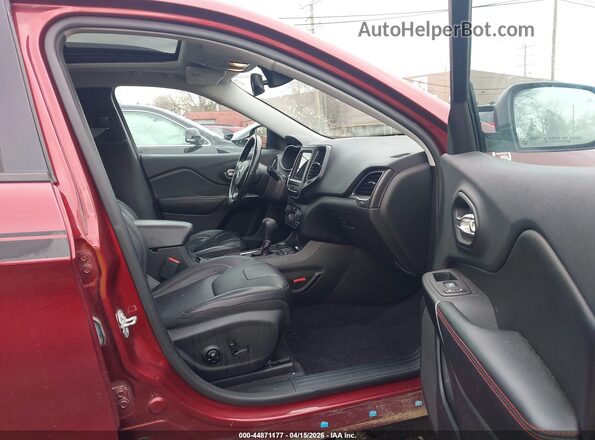 1C4PJMBX5KD139534 2019 JEEP CHEROKEE Red Widok wnętrza z przodu