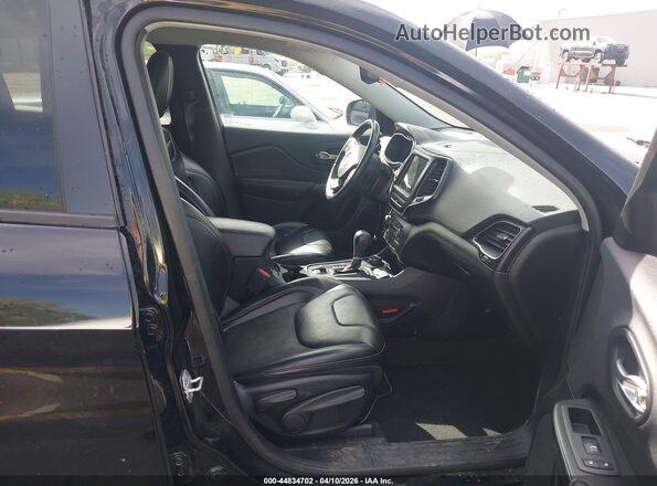 1C4PJMBX8KD359718 2019 JEEP CHEROKEE Black Widok wnętrza z przodu