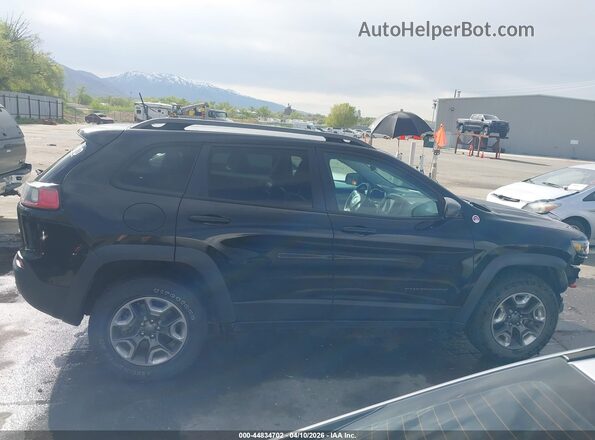 1C4PJMBX8KD359718 2019 JEEP CHEROKEE Black Widok wnętrza 360 stopni
