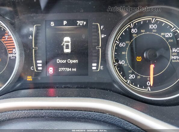 1C4PJMCS3HW530522 2017 JEEP CHEROKEE Silver 